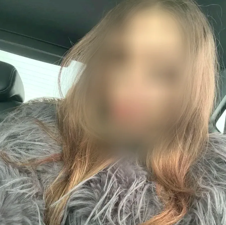 Elisa, 19
