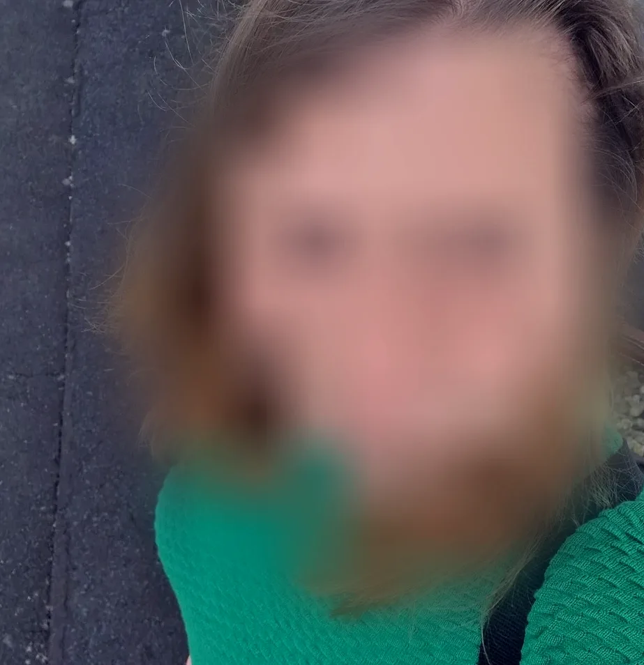 Helena, 32