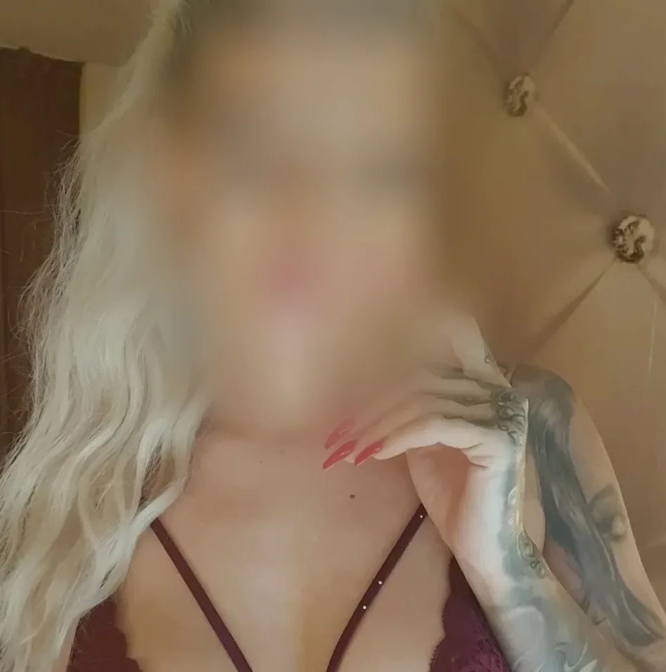Vanessa, 30